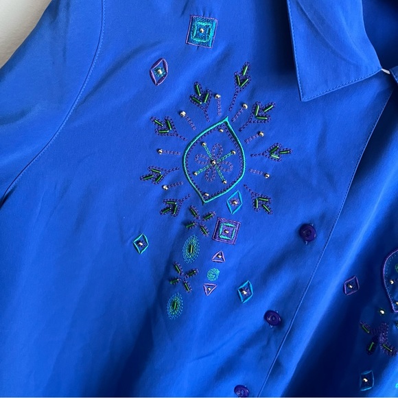 3/$40 Vintage Size Large (16-18) Koret blouse Electric Blue with Embroidery - Picture 3 of 5